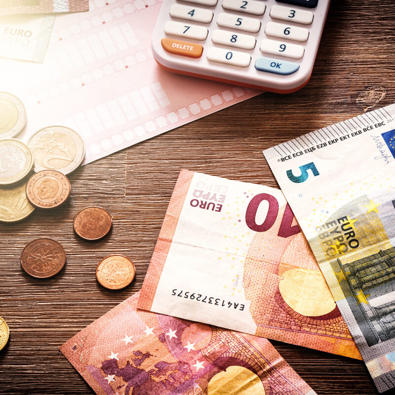 Analiza kursu euro na początku roku 2025